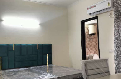 Single occupancy fully furnished rooms available in 3 bhk and 4 bhk flat in gated society