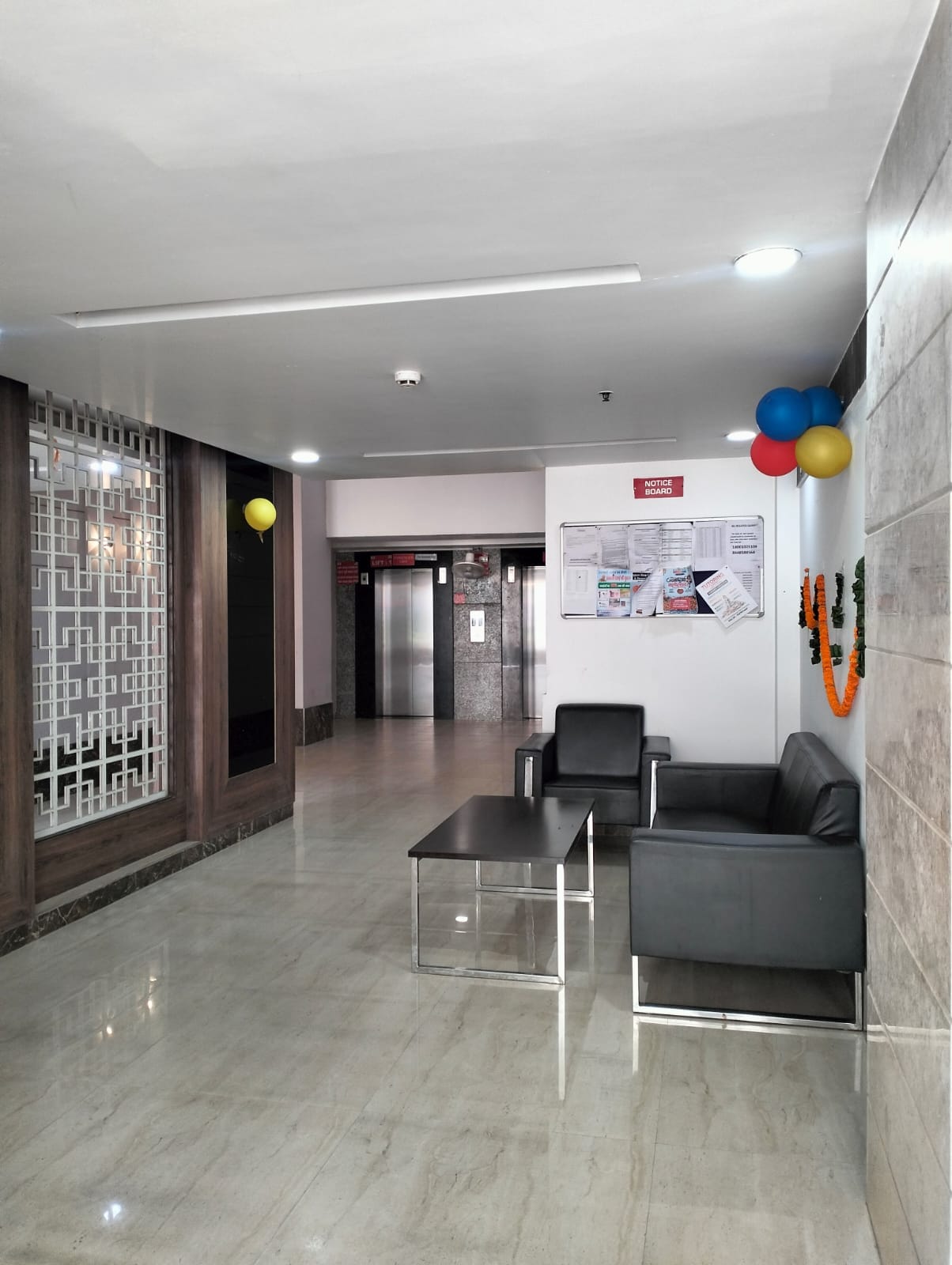 Single occupancy fully furnished rooms available in 3 bhk and 4 bhk flat in gated society